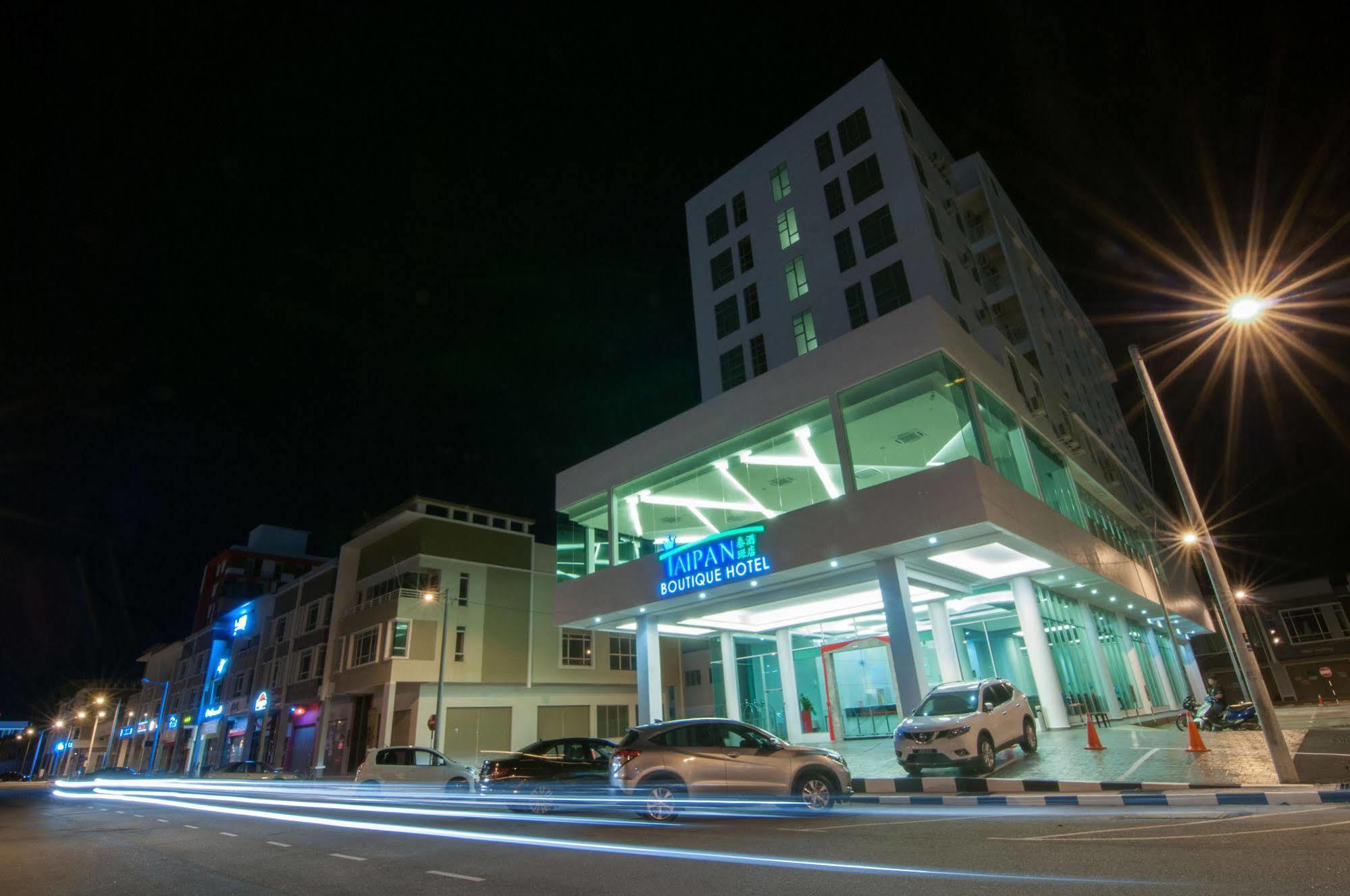E-Red Hotel Melaka Kültér fotó