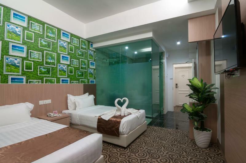 E-Red Hotel Melaka Kültér fotó