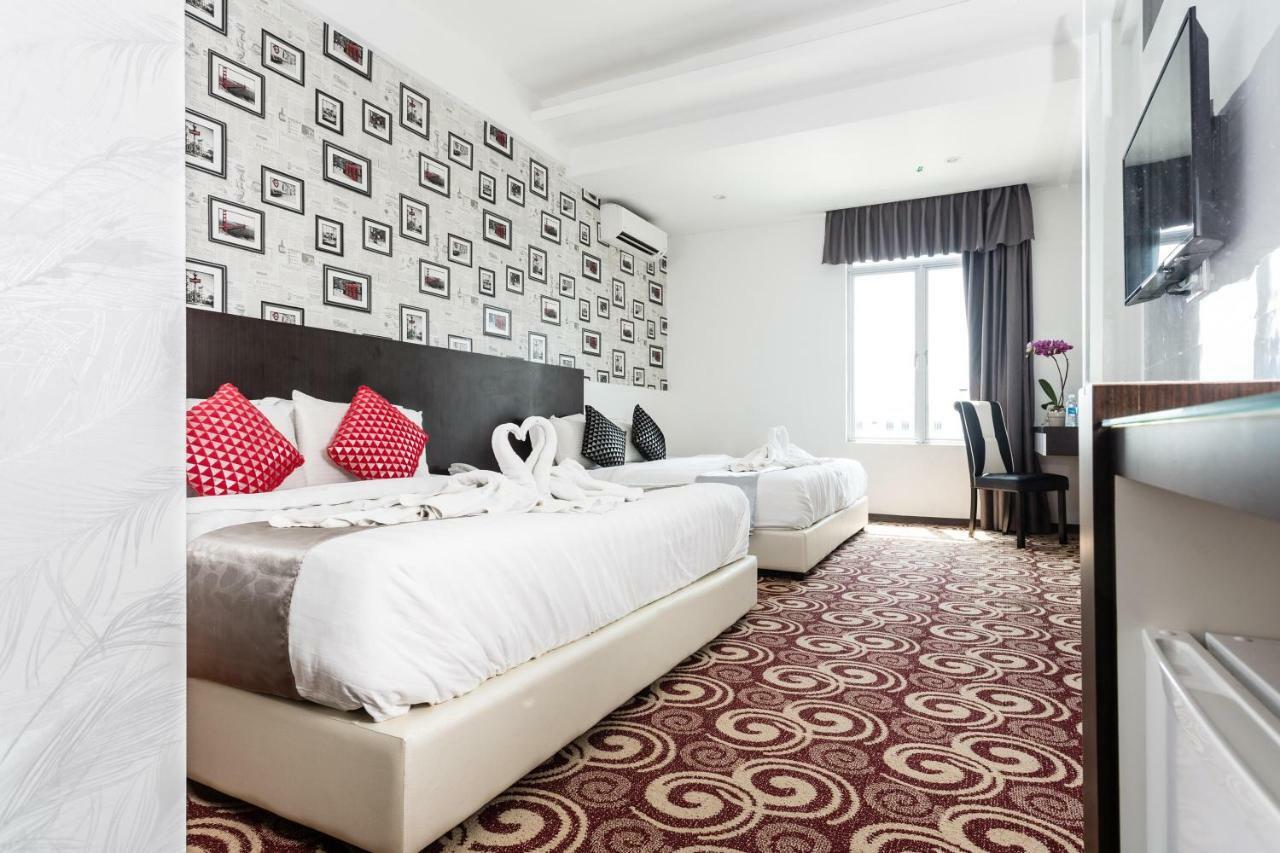 E-Red Hotel Melaka Kültér fotó