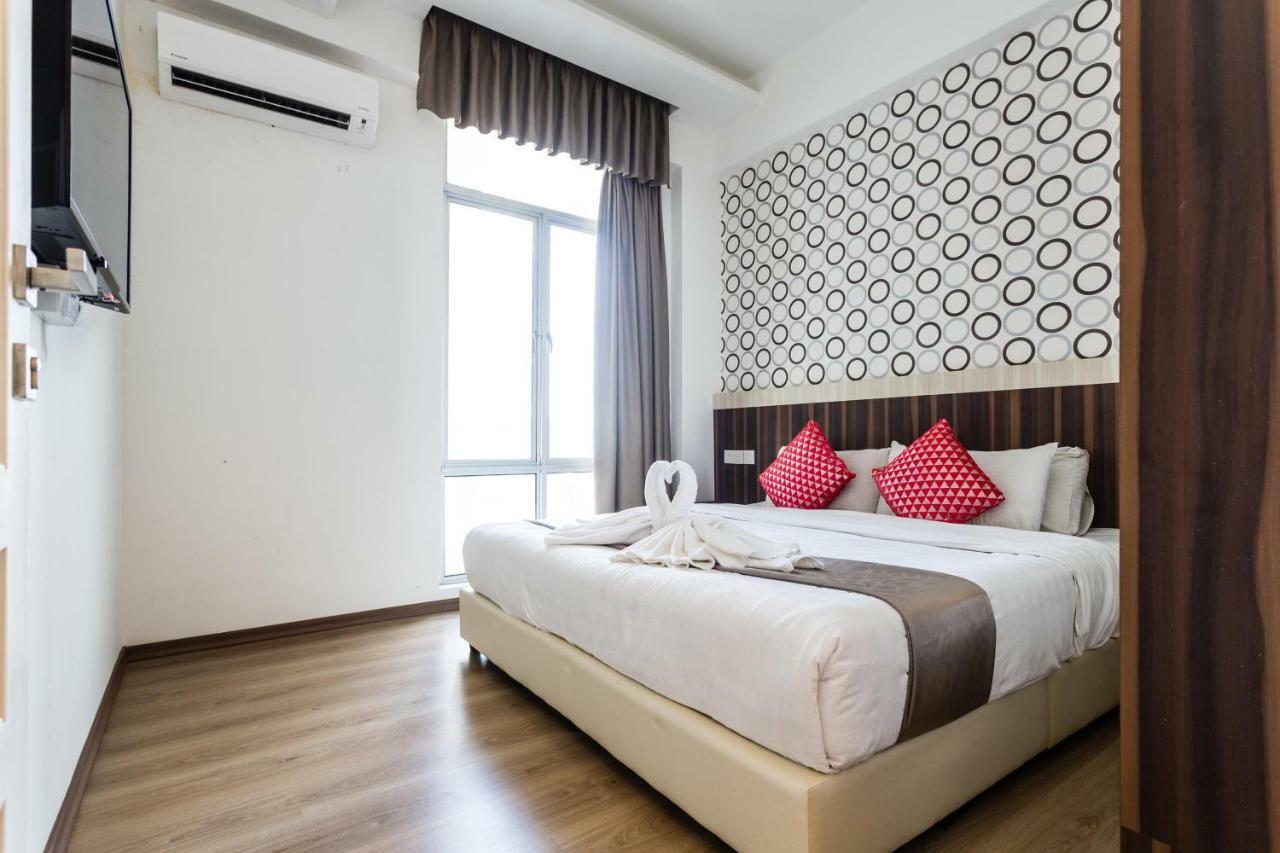 E-Red Hotel Melaka Kültér fotó