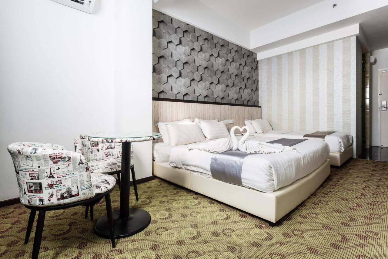 E-Red Hotel Melaka Kültér fotó