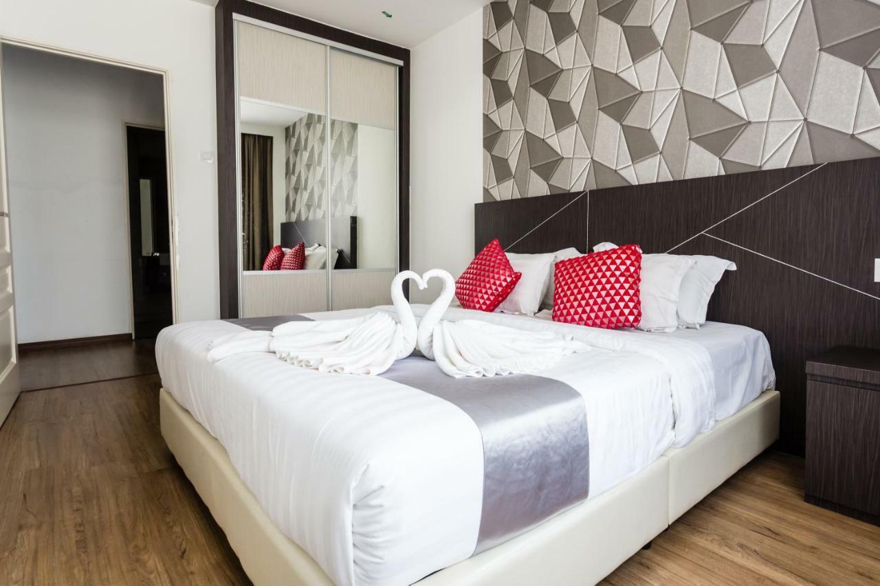 E-Red Hotel Melaka Kültér fotó